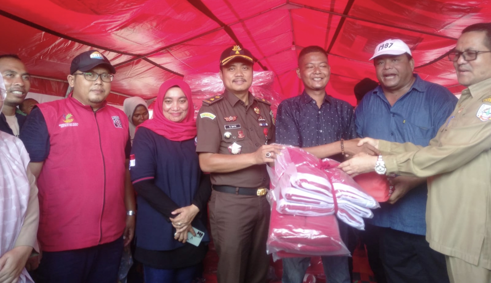 Kemensos RI Salurkan 1.901 Paket Bantuan Kepada Warga Terdampak Banjir di Agara