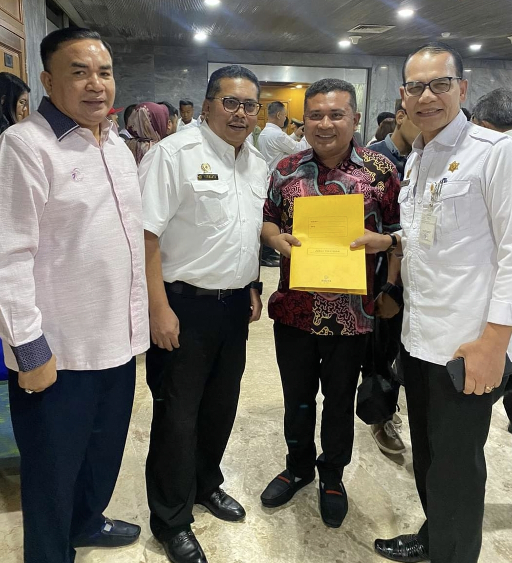 Serahkan Proposal Bantuan Kepada Menteri Pertanian di Agara, Ini Harapan H.M Salim Fakhry