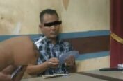 Viral di Medsos Oknum Komisioner KIP Aceh Tenggara Main Kartu