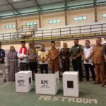 PJ Bupati Bersama Forkopimda Agara Mengecek Gudang Logistik KIP Kesiapan Pemilu