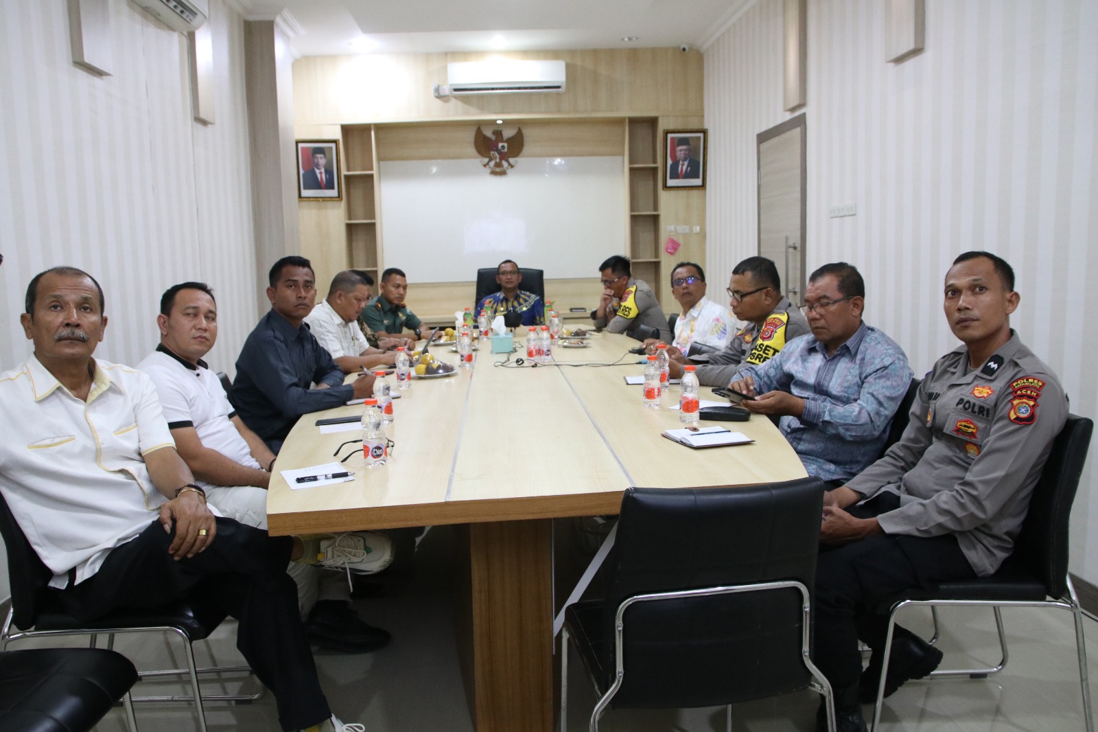 Rapat Koordinasi Percepatan Penandatangan NPHD Kegiatan Pemilihan Kepala Daerah Tahun 2024 Se-Aceh