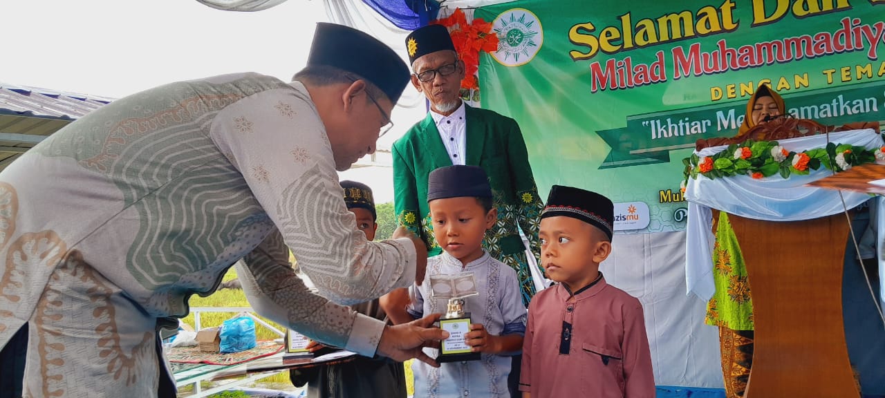 Pj. Bupati Aceh Selatan Hadiri Milad Muhammadiyah ke- 111 dan Maulid di Labuhan Haji