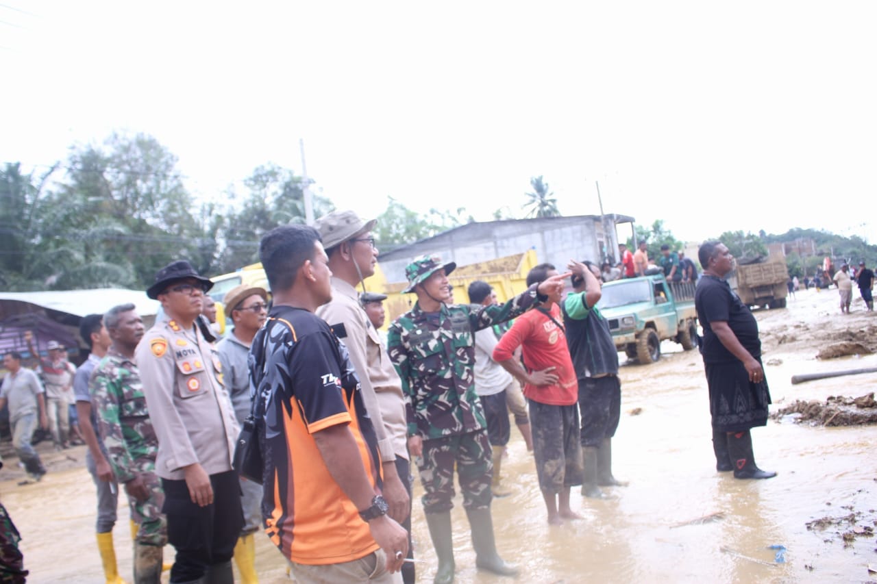 Pj Bupati Dan Forkopimda Aceh Selatan Tinjau Lokasi Banjir Bandang di Trumon Tengah