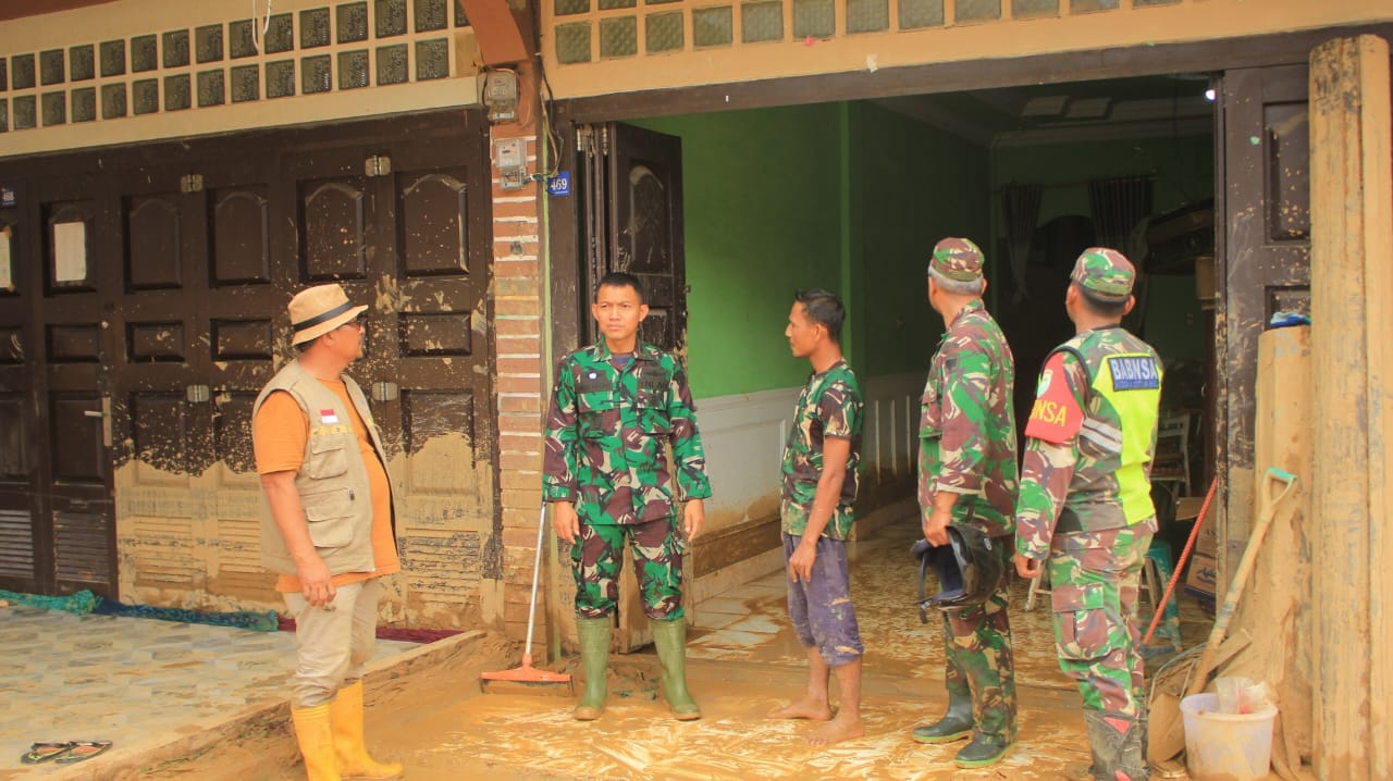 Dandim Aceh Selatan Kembali Turun Tinjau Kondisi Bencana Alam Trumon Tengah