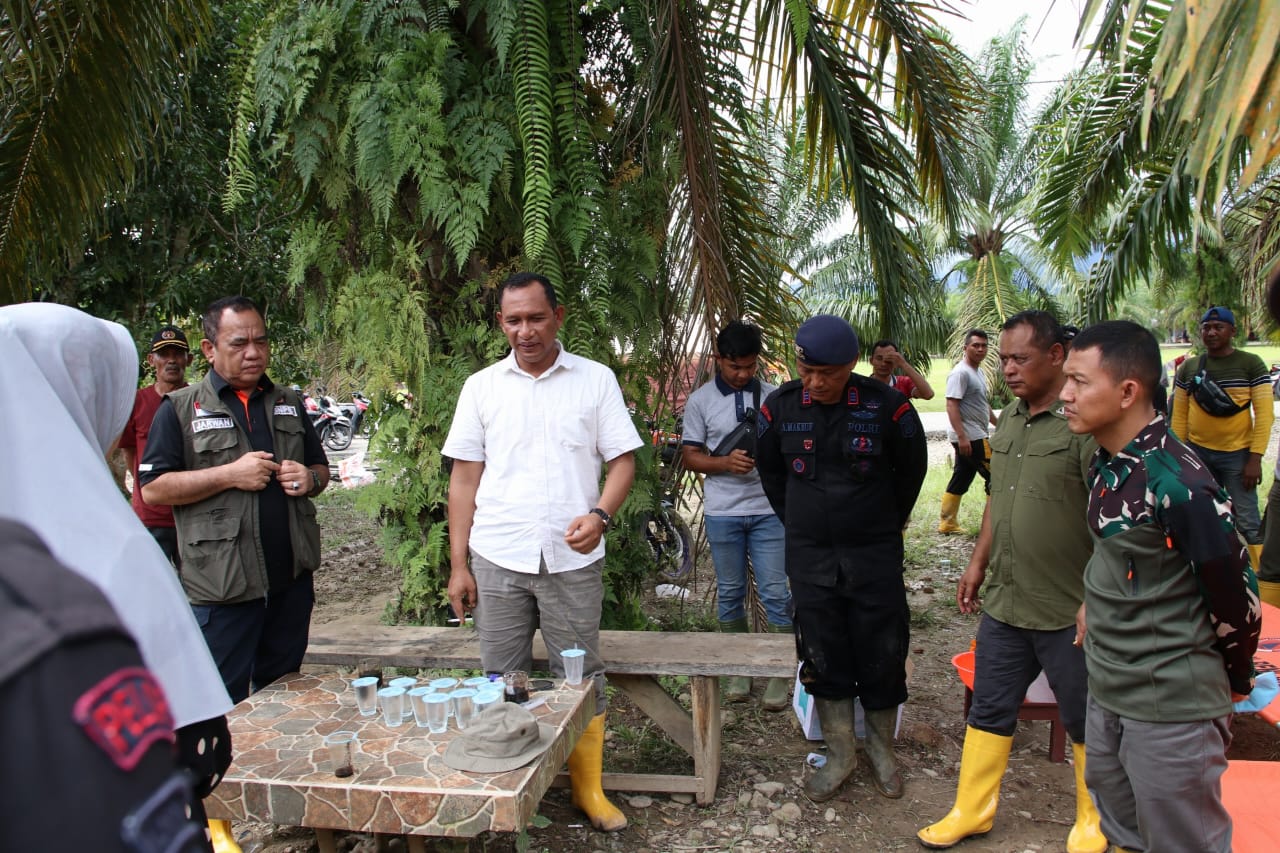 Tim BNPB Pusat Tinjau Bencana Banjir Bandang dan Posko Pengungsian di Trumon Tengah