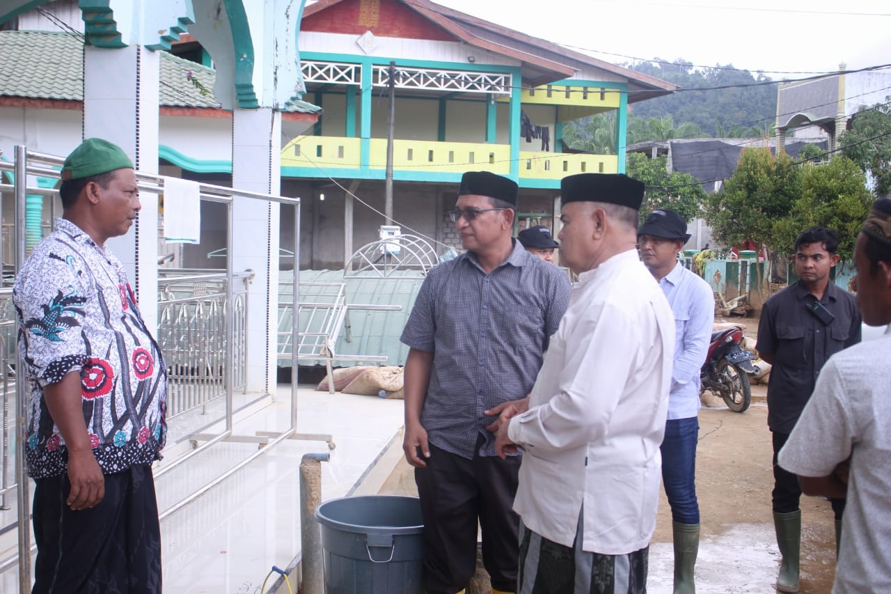 Pj Bupati Aceh Selatan Tinjau Penanggulangan Musibah Bencana Alam Trumon Raya