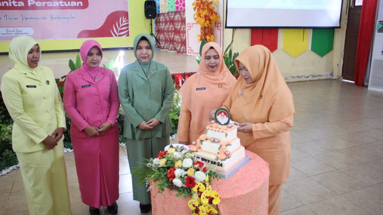 Peringatan Ulang Tahun Dharma Wanita Persatuan ke 24 Tahun 2023, Diwarnai Santunan Anak Yatim dan Yatim Piatu