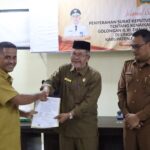 Sebanyak 41 Orang PNS di Lingkungan Pemerintah Kabupaten Aceh Selatan Mendapatkan SK Kenaikan Pangkat