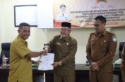 Sebanyak 41 Orang PNS di Lingkungan Pemerintah Kabupaten Aceh Selatan Mendapatkan SK Kenaikan Pangkat