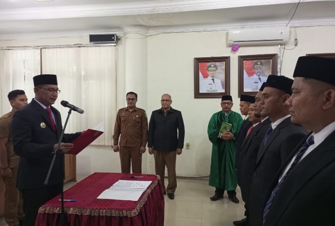 Lima Komisioner KIP Aceh Selatan Periode 2024-2029 Resmi Dilantik di Aula Setdakab Aceh Selatan