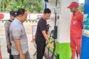 Hindari Kecurangan Pengisian BBM Polsek Pasieraja Cek dan monitoring SPBU.