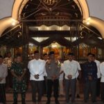 Kapolres Aceh Selatan Turut Semarakkan Pawai Takbir Keliling Bersama Forkopimda.