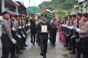 Beri Penghormatan Terakhir, Kapolres Aceh Selatan Pimpin Upacara Pemakaman Anggota Polri