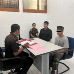 Satreskrim Polres Aceh Selatan Serahkan Tersangka dan Barang Bukti Kasus Tindak Pidana ITE Ke Kejaksaan Negeri