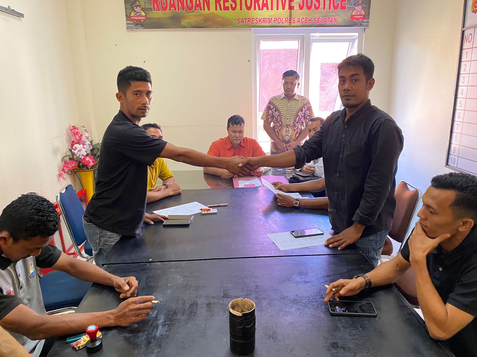 Satreskrim Polres Aceh Selatan Lakukan Restorative Justice Kasus Tindak Pidana Penganiayaan