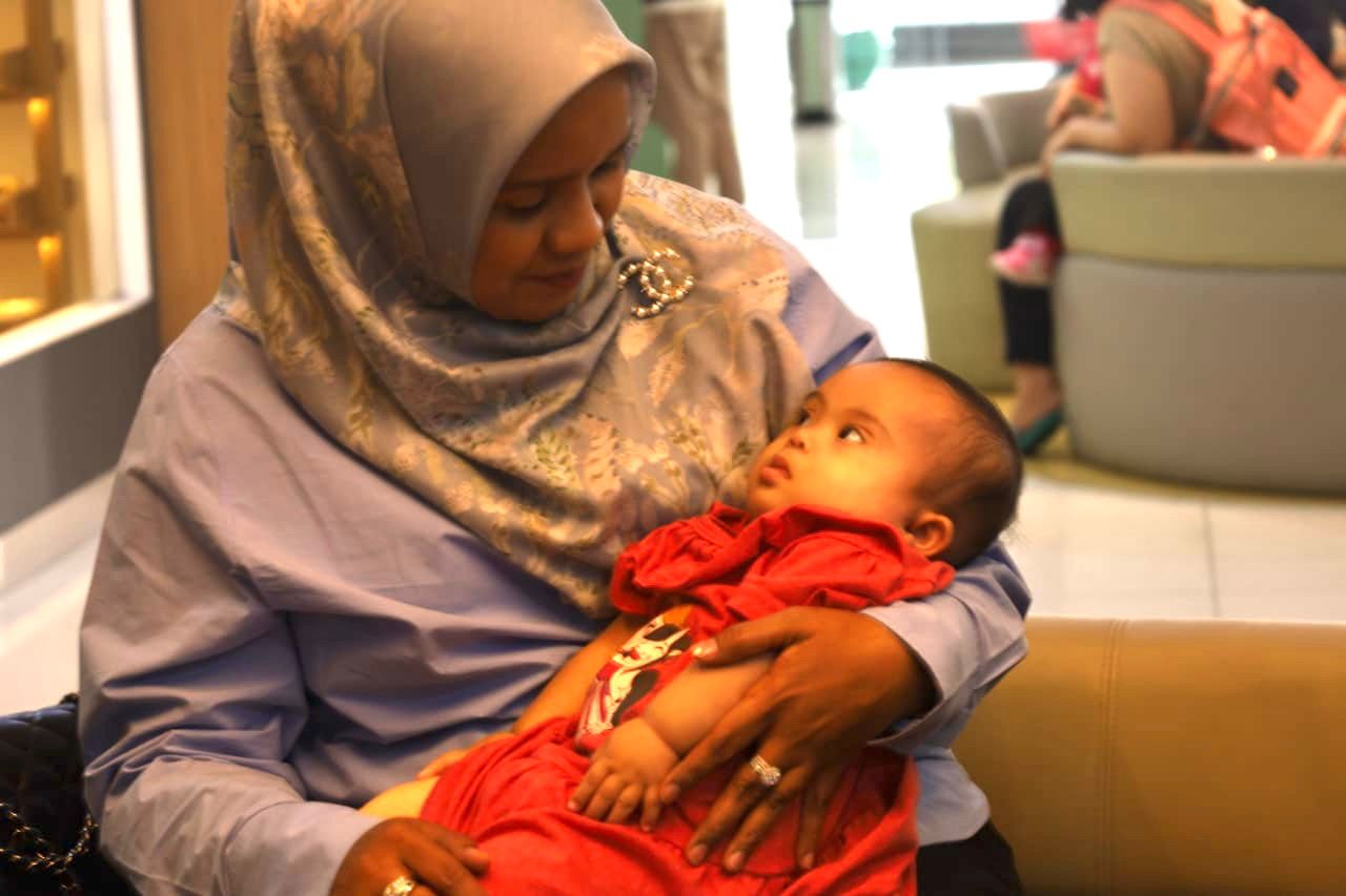 Mellani Subarni Beri Dukungan Dua Pasien Anak Bocor Jantung di RS Harapan Kita Jakarta