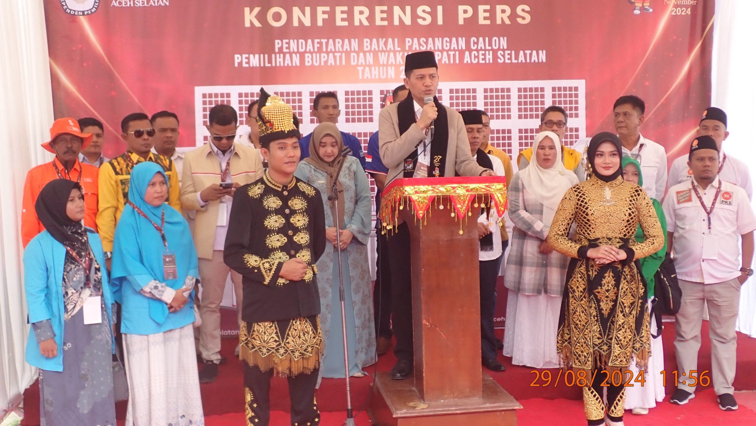 Di Hari Terakhir Pendaftaran H. Mirwan dan H. Baital Mukadis (MANIS) Mendaftar ke KIP Aceh Selatan