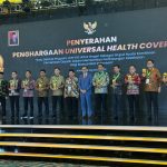 Pemerintah Kabupaten Aceh Selatan Terima Universal Health Coverage (UHC) Awards 2024 Kategori Utama