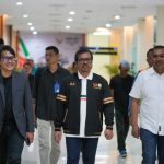 Ketua Harian PB PON XXI Tahun 2024 Wilayah Aceh Azwardi Bersama  Ketua Bidang Transportasi PB PON Teuku Faisal Pantau Langsung Kepulangan Kontingen