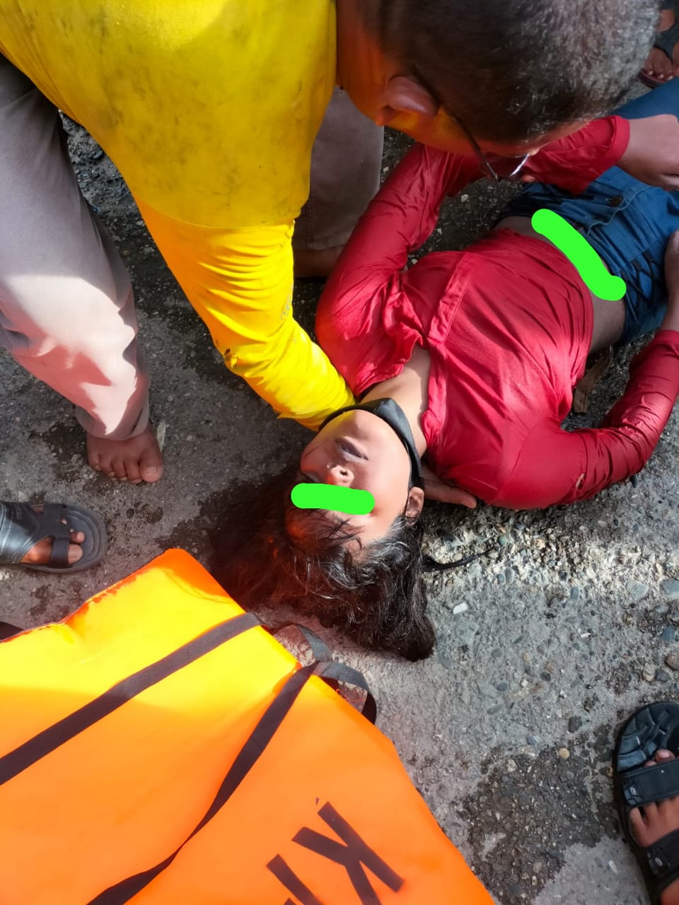 Breaking News ! Mayat Tanpa Identitas Ditemukan Mengapung Di Seputaran Pelabuhan Labuhan Haji