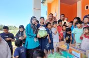 Aisyiyah Aceh Selatan Salurkan Bantuan Kepada Bayi, Anak-Anak Dan Lansia Korban Banjir Di Trumon Raya