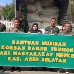 Bersama Kodim Aceh Selatan, Warga Meukek Turut Sumbangkan Bantuan bagi Korban Banjir