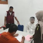 Berkas Lengkap, Satres Narkoba Polres Aceh Selatan Serahkan Tersangka ke Kejaksaan