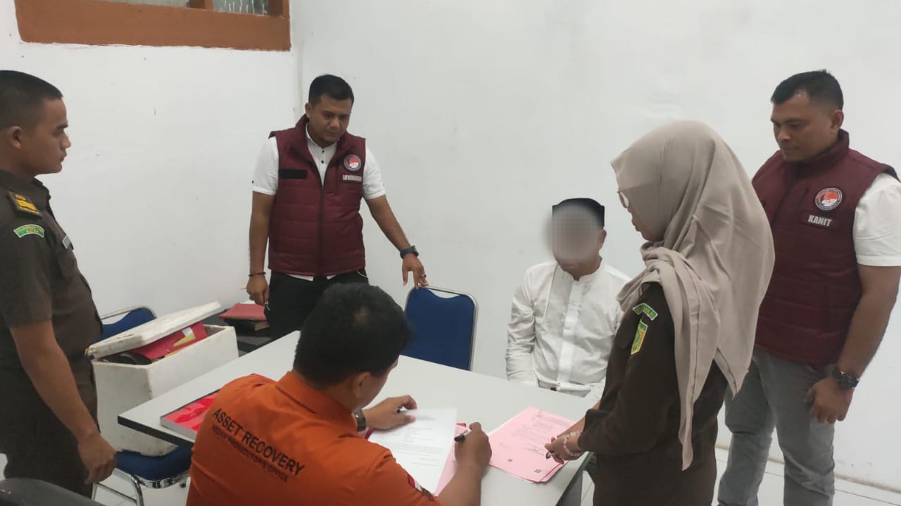 Berkas Lengkap, Satres Narkoba Polres Aceh Selatan Serahkan Tersangka ke Kejaksaan