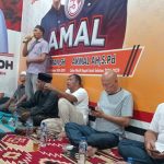 Tgk Amran Secara Resmi dan Kesatria Mengucapkan Selamat, Kepada H. Mirwan dan Baital Mukadis (MANIS) Dalam Acara Pembubaran Tim pemenangan AMAL di Posko Sipil Kotafajar