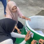 Pembuatan Tong Sampah Permanen Karya Mahasiswa KKN 165, Solusi Untuk Masalah Sampah Di Meunasah Gampong Ara