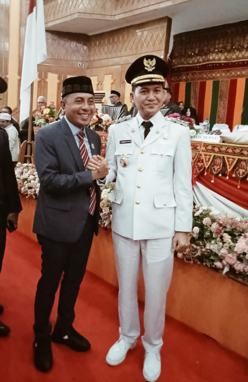 Resmi dilantik sebagai Bupati dan Wakil Bupati Aceh Selatan, Irpannusir : “Selamat Bertugas” 