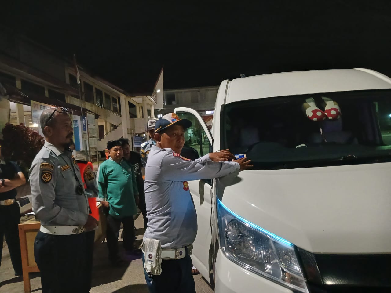 Dishub Aceh Selatan Lakukan Ramp Chek Terhadap Angkutan Umum Jelang Lebaran Tahun 2025