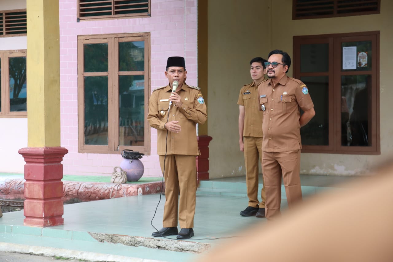 Wakil Bupati Aceh Selatan Apel Pagi di Kantor Camat Kluet Utara