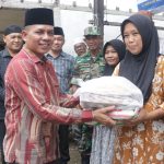 Wakil Bupati Buka Kegiatan Pasar Murah di Kluet Tengah