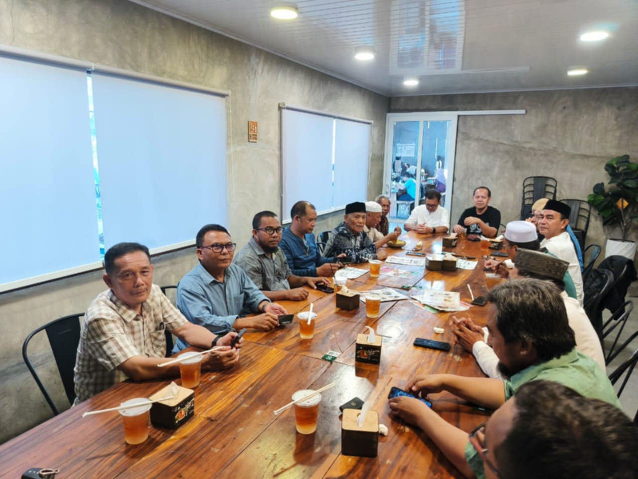 Kebersamaan Anak Samadua Dihidupkan Kembali, Gagasan Asrama dan Silaturrahmi Menguat di H.O.C.O House Coffee Banda Aceh
