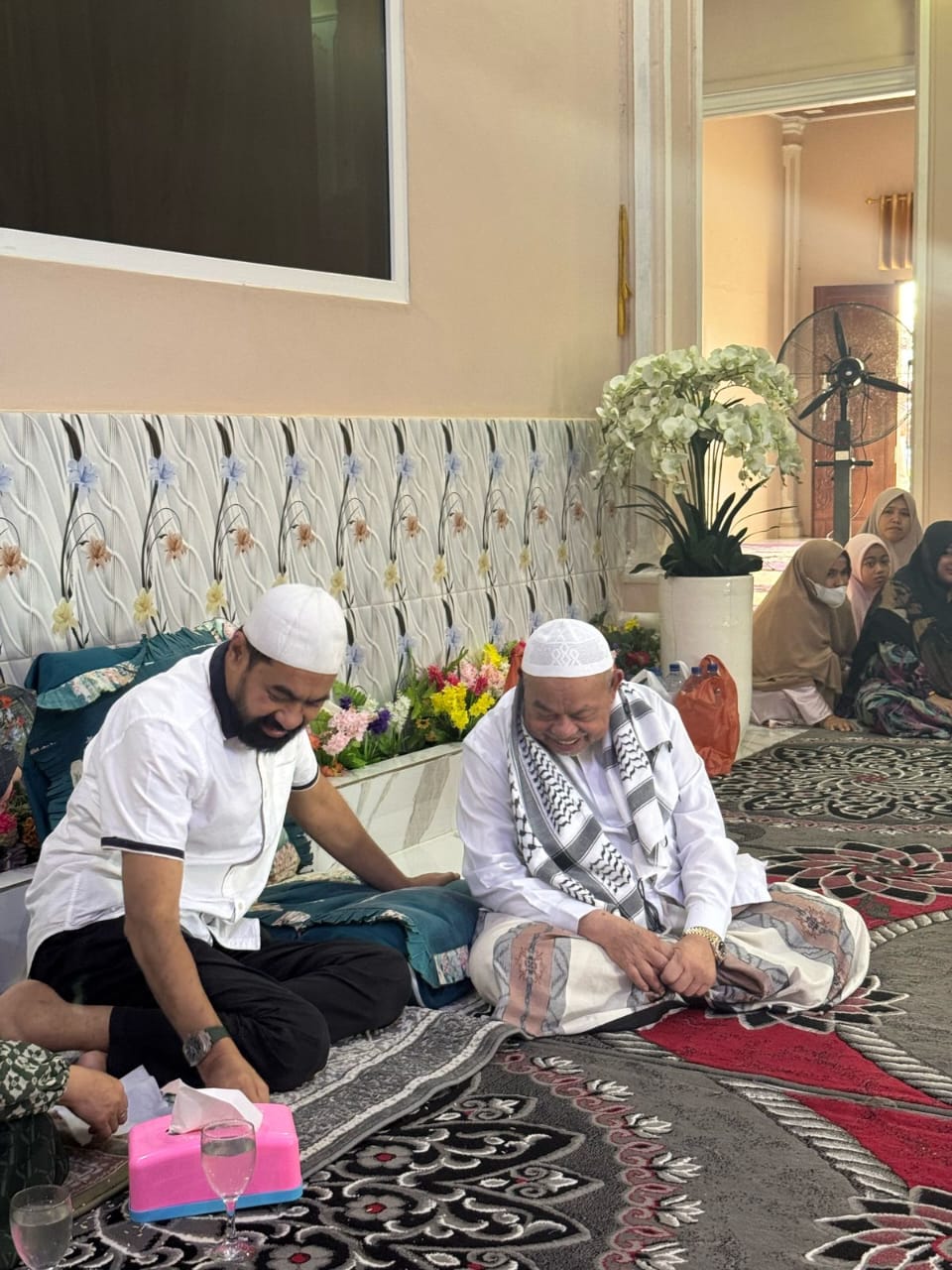 Gubernur Aceh Silaturahmi ke Abu Paya Pasi dan Waled Lapang di Momen Idulfitri