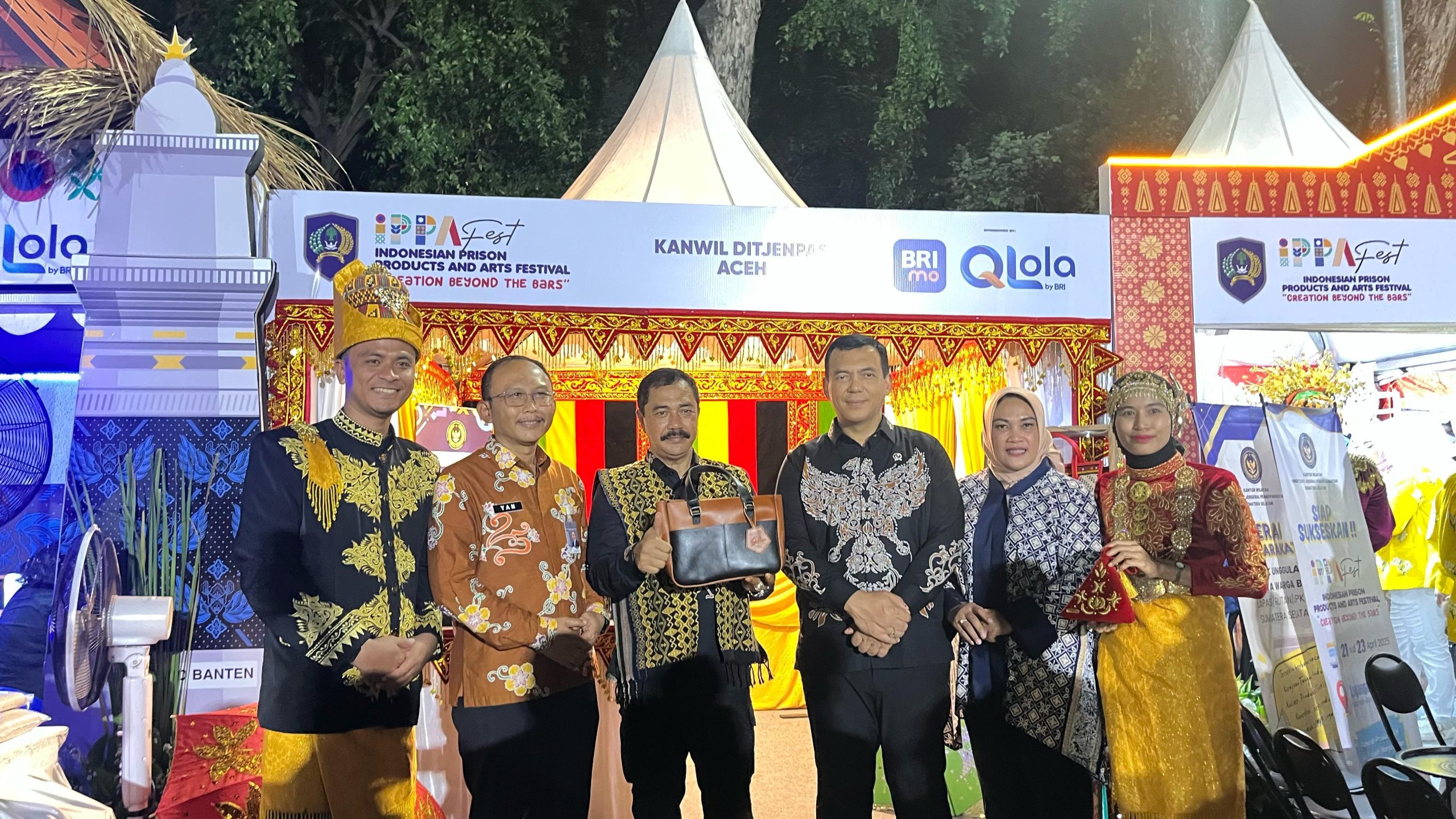 Stand Kanwil Ditjenpas Aceh Pukau Pengunjung IPPAFest, Karya Warga Binaan Berhasil Curi Perhatian