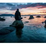 Tenang di Tengah Ombak