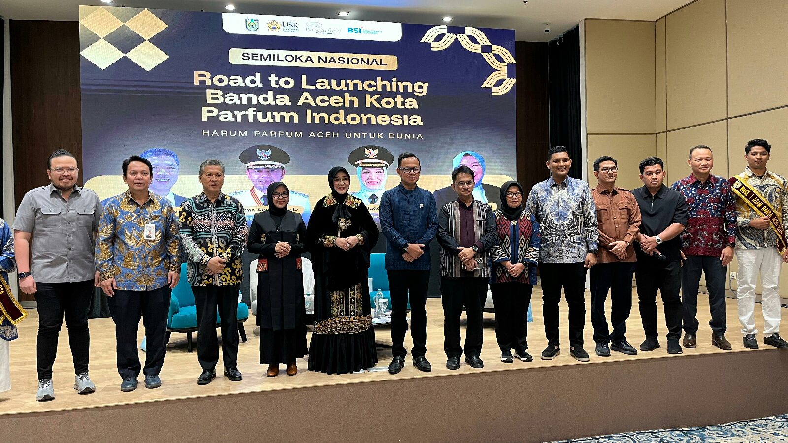 Wamendagri dan Walikota Banda Aceh Kunjungi Landmark BSI Aceh dalam Rangka Semiloka “Road to Launching Banda Aceh Kota Parfum Indonesia