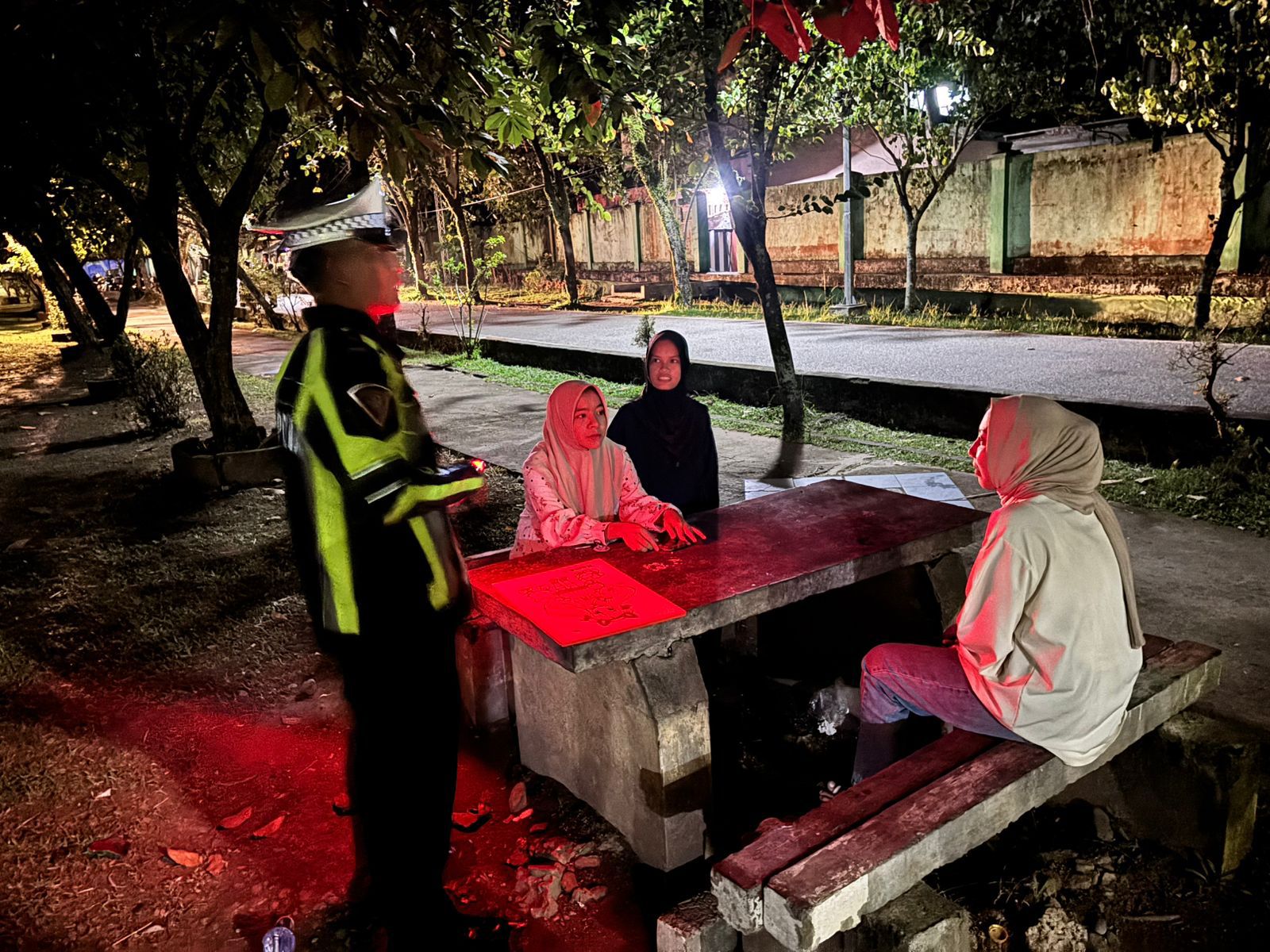 Cegah Aksi Kriminal dan Jaga Arus Lalu Lintas, Sat Lantas Polres Aceh Selatan Giatkan Patroli Malam