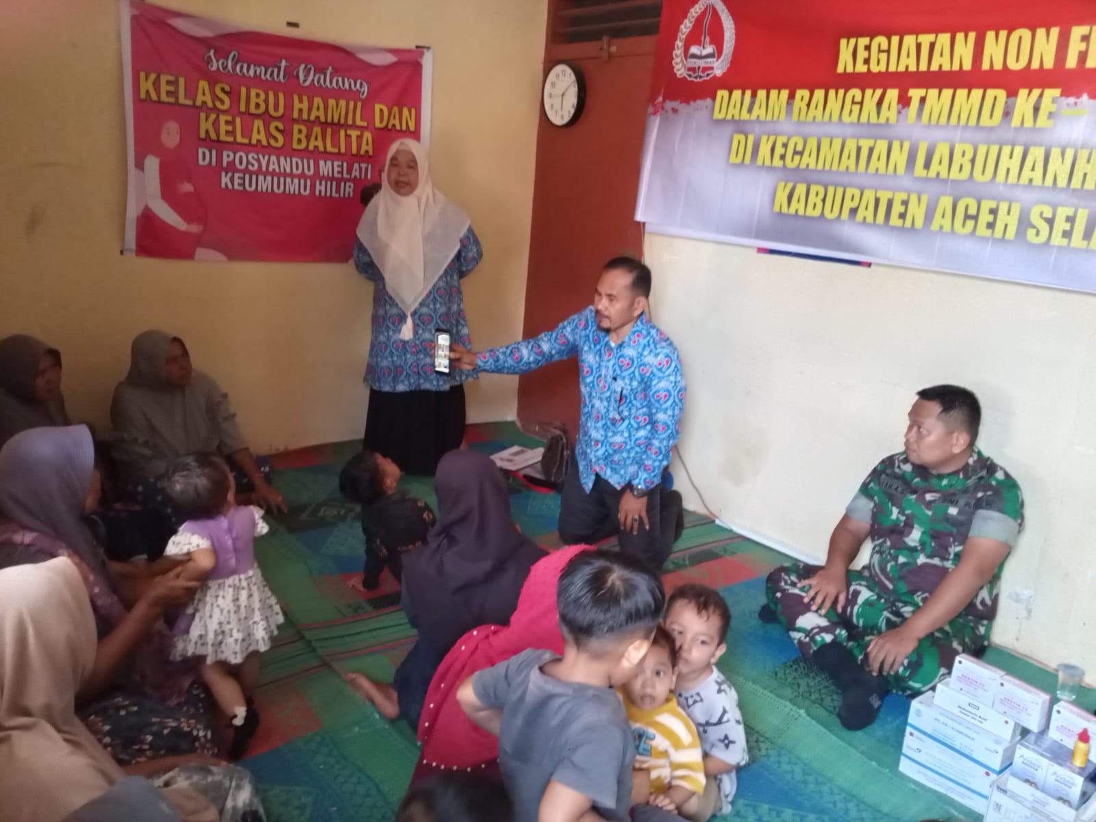 Satgas TMMD ke-124 Kodim 0107/Aceh Selatan Gelar Penyuluhan Posyandu Untuk Tingkatkan Kesehatan Masyarakat
