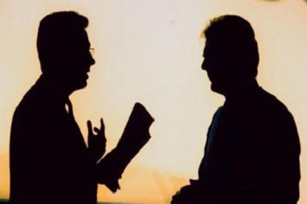 Doa dalam Bayang-Bayang Dusta