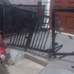 Hilang Kendali Mobil Suzuki AVP Seruduk Rumah Warga di Gampong Tengah Peulumat Labuhan Haji Timur