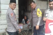 Poksek Kluet Tengah Salurkan Bantuan Sosial Dalam Rangka Hut Bhayangkara Ke – 79