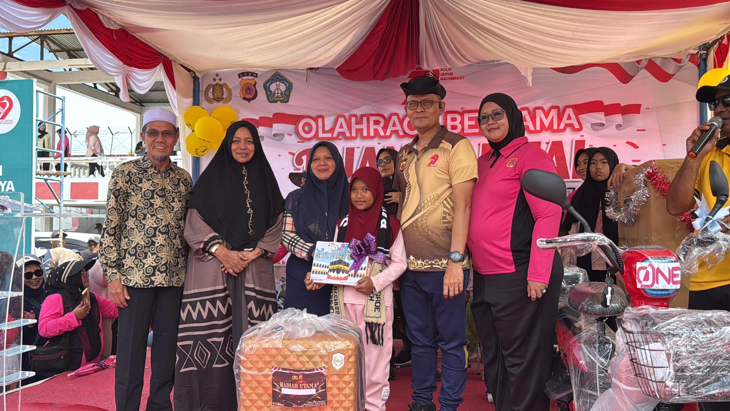 Ribuan Warga Meriahkan Jalan Santai HUT Bhayangkara ke-79 di Aceh Selatan