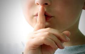 Ketika Lidah Diam, Maka Gelap pun Menari