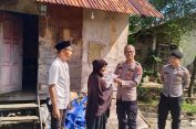 Jumat Berkah, Polsek Meukek Salurkan Bantuan Sembako kepada Warga Kurang Mampu