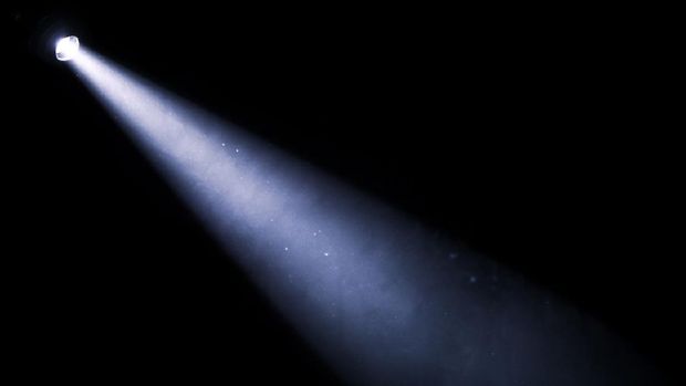 𝗕𝗲𝗿𝗽𝗶𝗵𝗮𝗸 𝗱𝗶 𝗧𝗲𝗻𝗴𝗮𝗵 𝗞𝗲𝗿𝗮𝗴𝘂𝗮𝗻