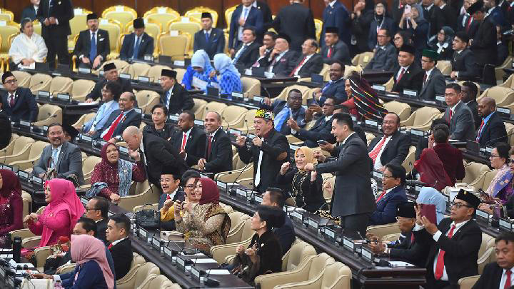 Ramai-ramai Kritik Publik ke Anggota DPR yang Joget di Tengah Sulitnya Kondisi Ekonomi