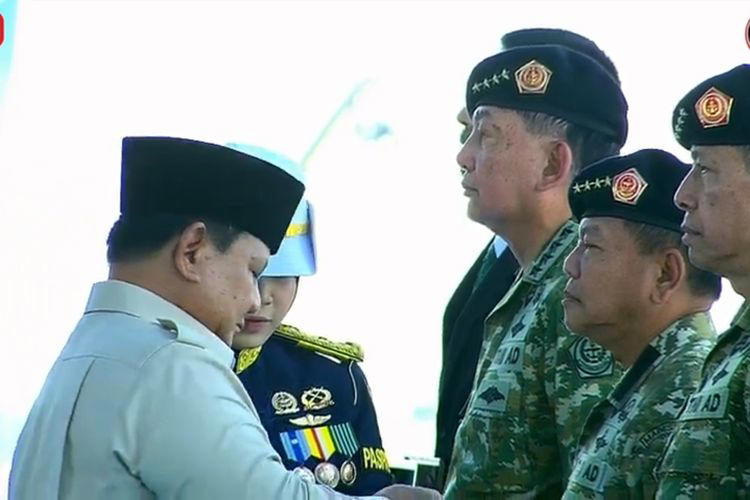 5 Tokoh Mendapatkan Anugerah Jenderal Kehormatan Bintang Empat Dari Prabowo